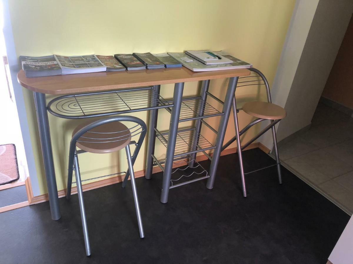 Apartma Mahnic Постойна Екстериор снимка