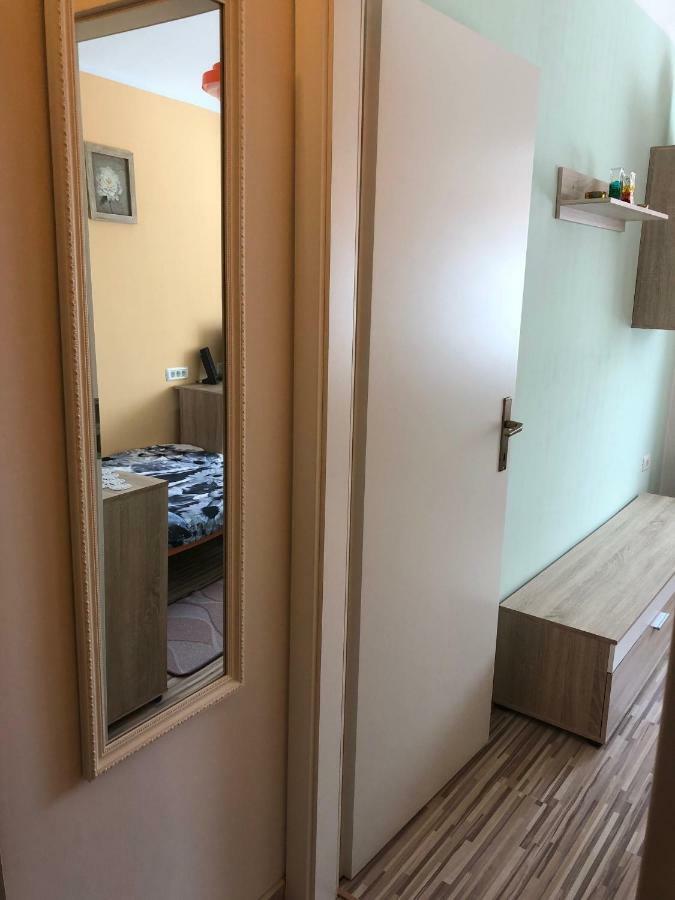 Apartma Mahnic Постойна Екстериор снимка